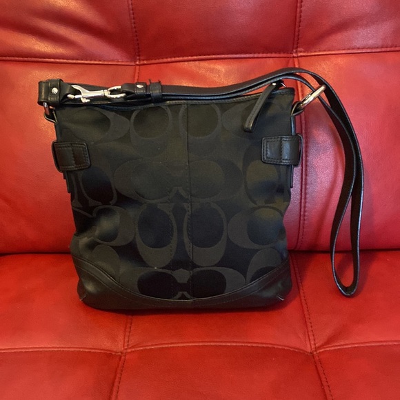 Coach black crossbody shoulder bag - Picture 2 of 10